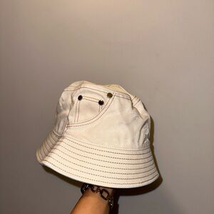 Manière De Voir Beige Bucket Hat